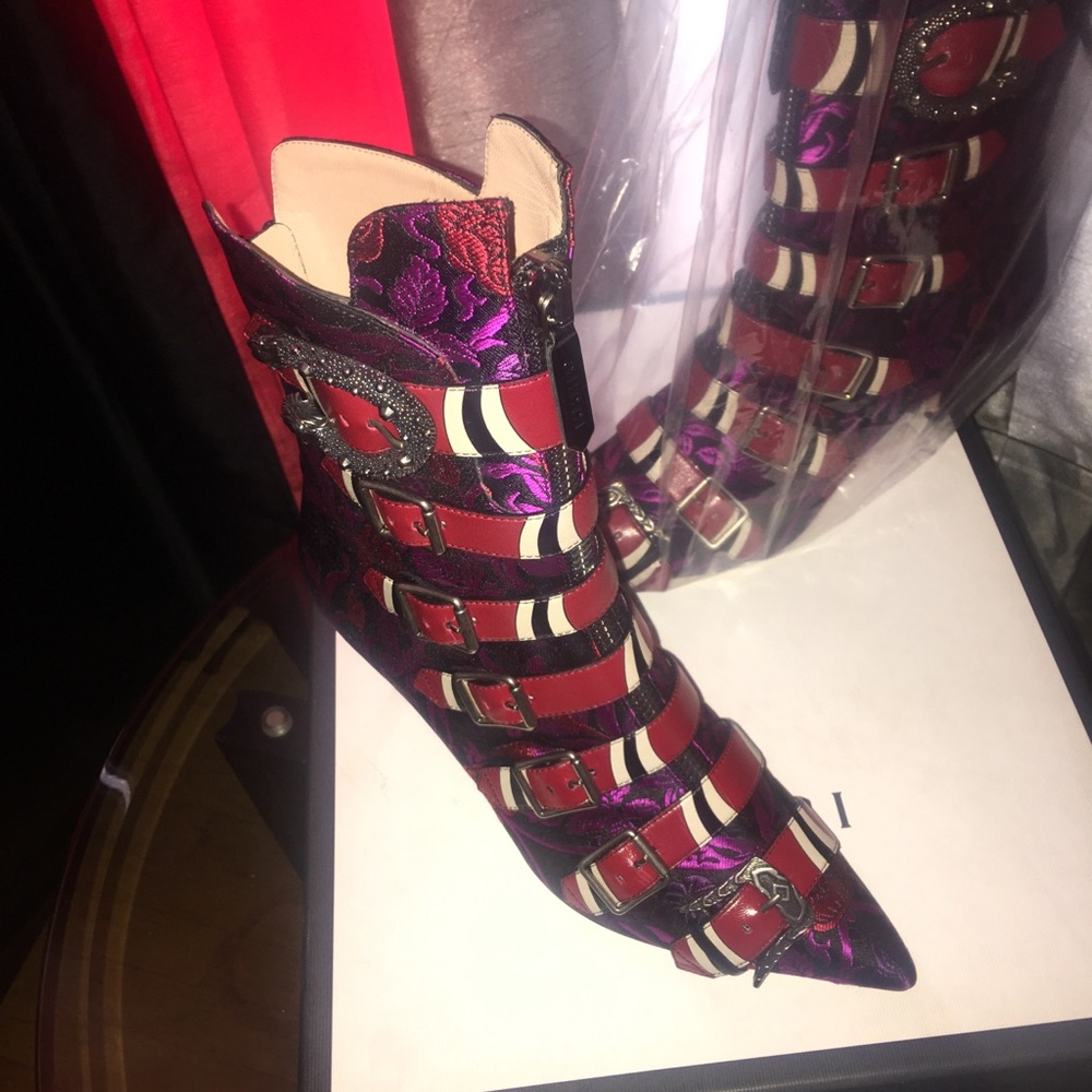 Authentic Gucci shoes size 9 & Berberry dress